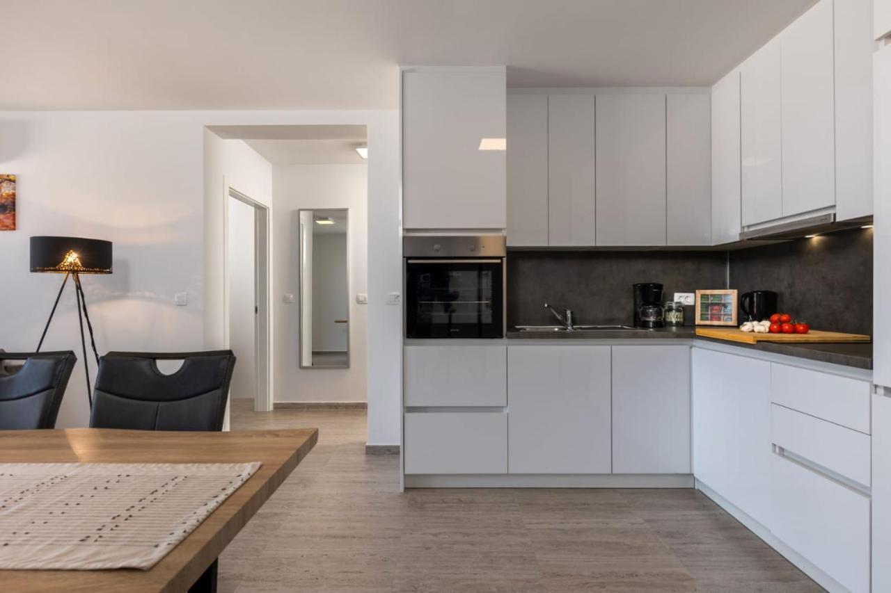 Apartments Cesare Nin Eksteriør billede