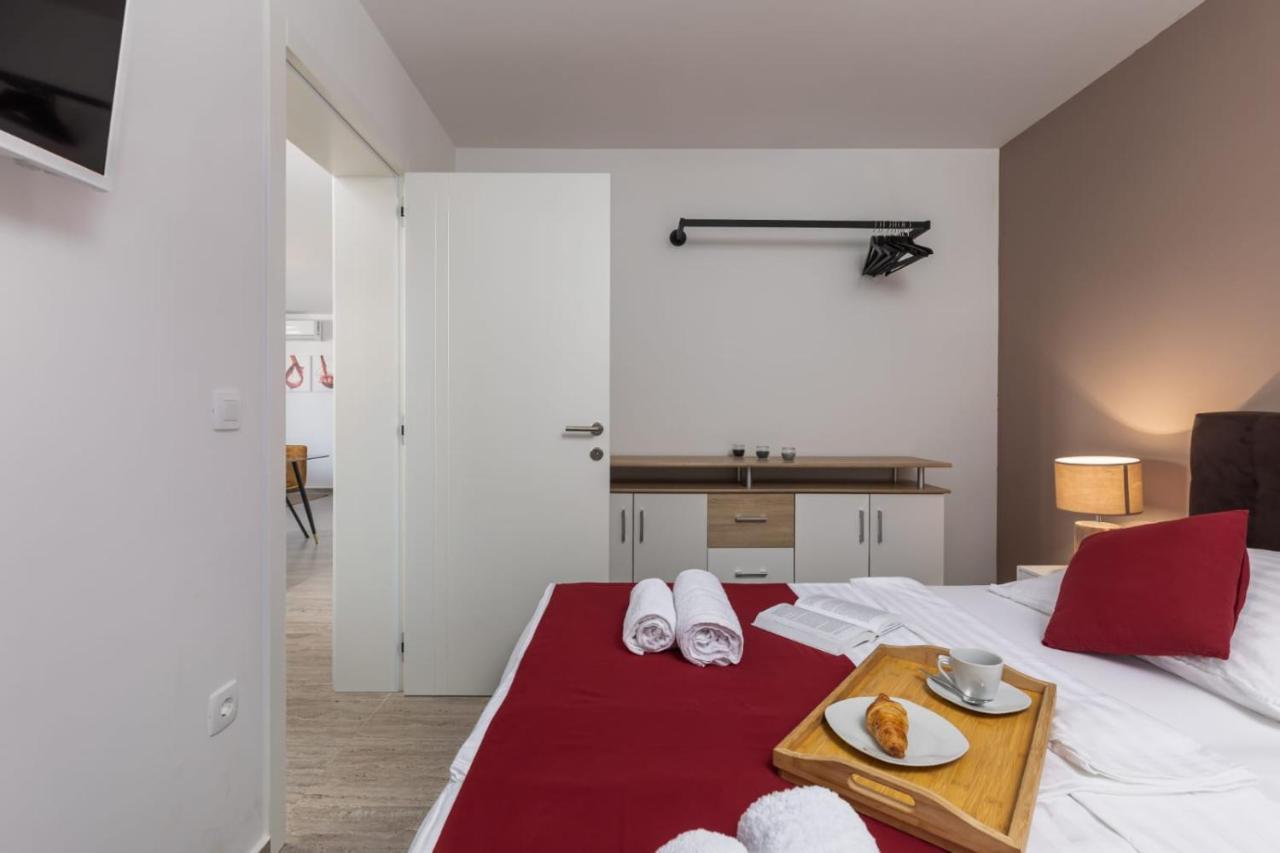 Apartments Cesare Nin Eksteriør billede