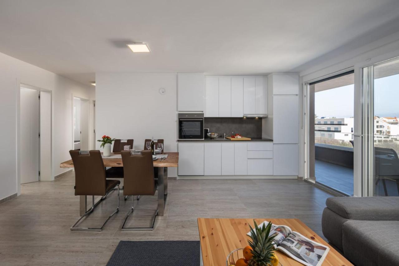 Apartments Cesare Nin Eksteriør billede