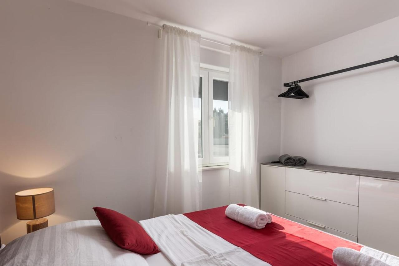 Apartments Cesare Nin Eksteriør billede