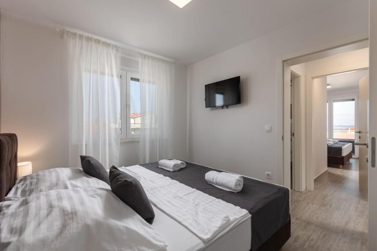 Apartments Cesare Nin Eksteriør billede